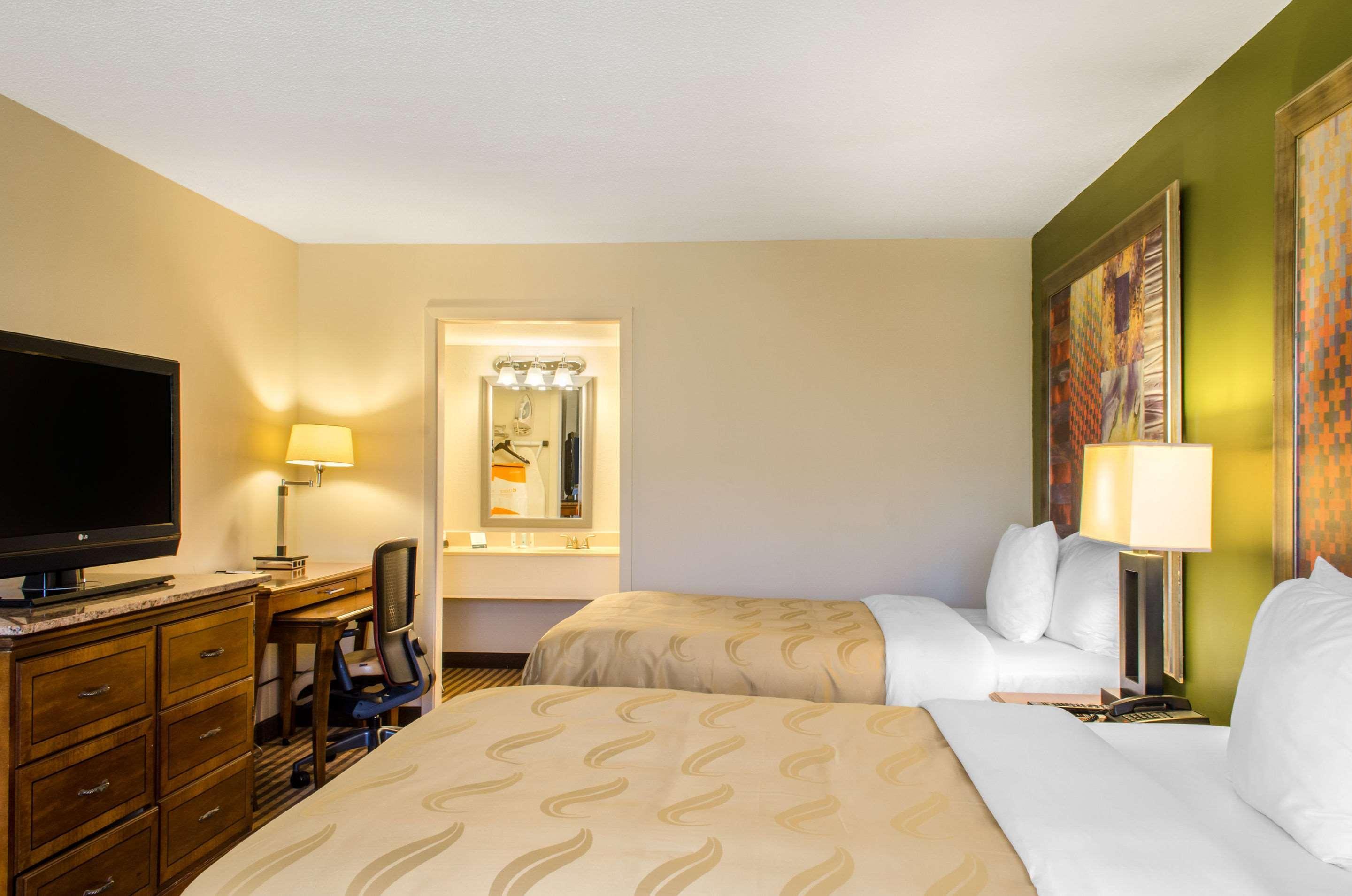 Quality Inn & Suites Laurel Exteriör bild
