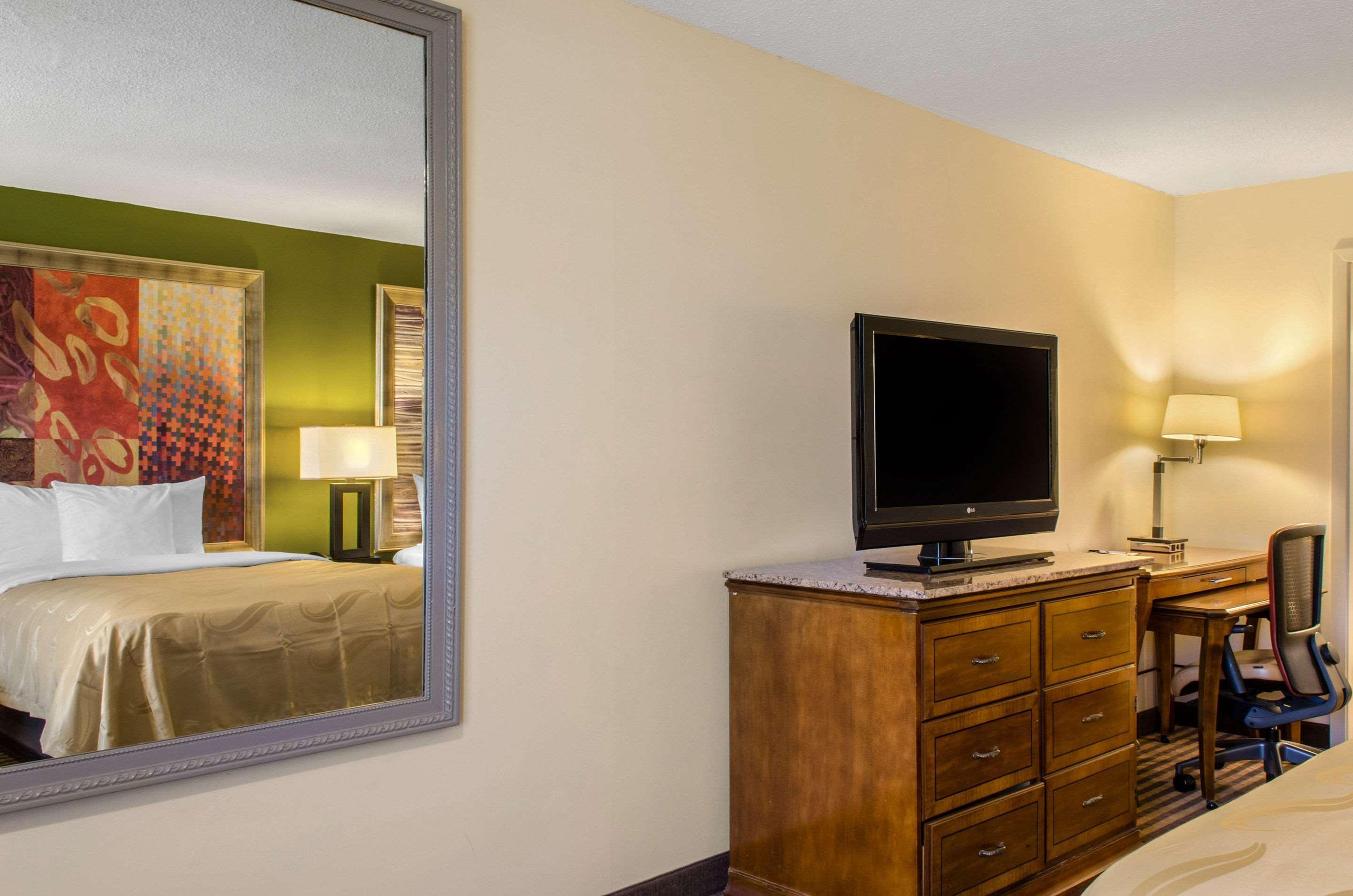 Quality Inn & Suites Laurel Exteriör bild