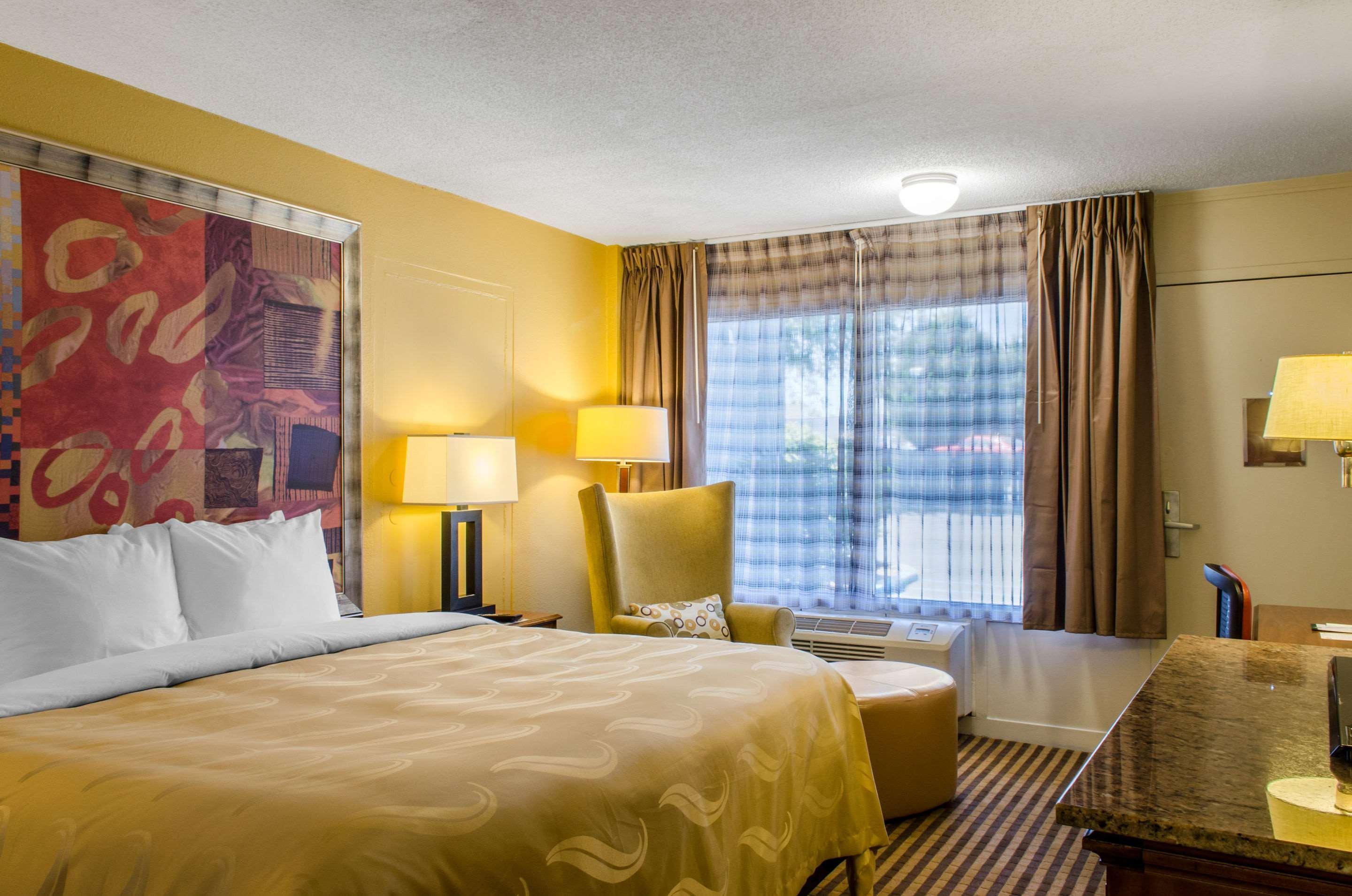 Quality Inn & Suites Laurel Exteriör bild