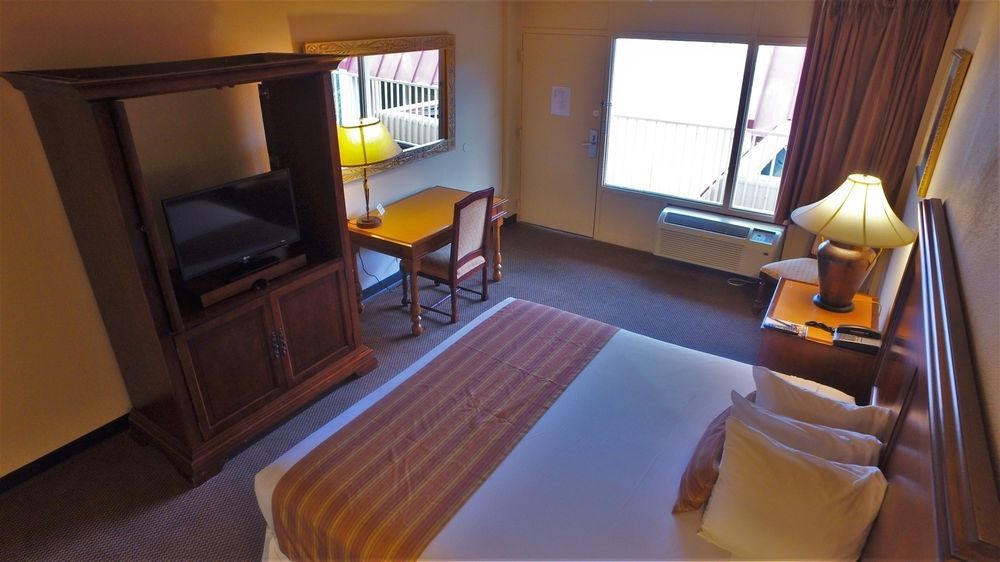 Quality Inn & Suites Laurel Exteriör bild
